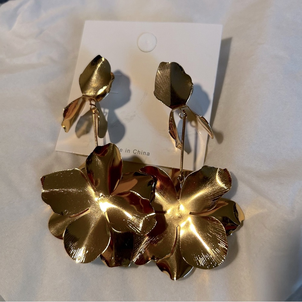 4/$20 Gold Statement Flower Earrings